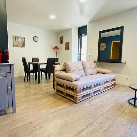 Le Cote Cour Apartment Родез Екстериор снимка