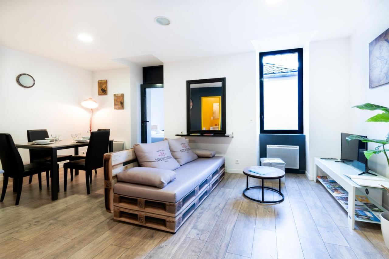 Le Cote Cour Apartment Родез Екстериор снимка