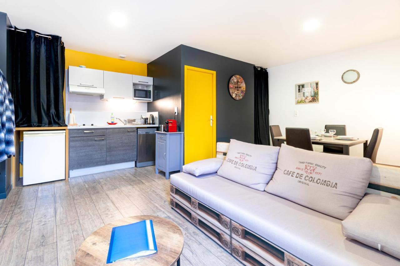 Le Cote Cour Apartment Родез Екстериор снимка
